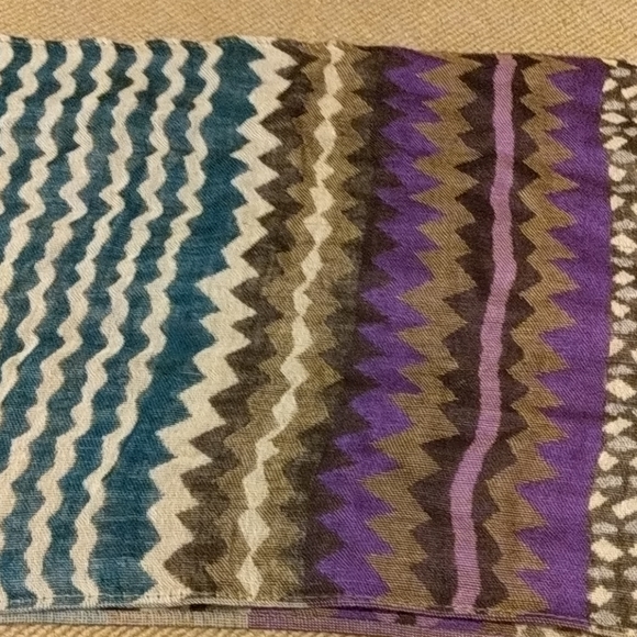 Multicolored Scarf - Picture 5 of 6